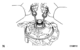 G04977027